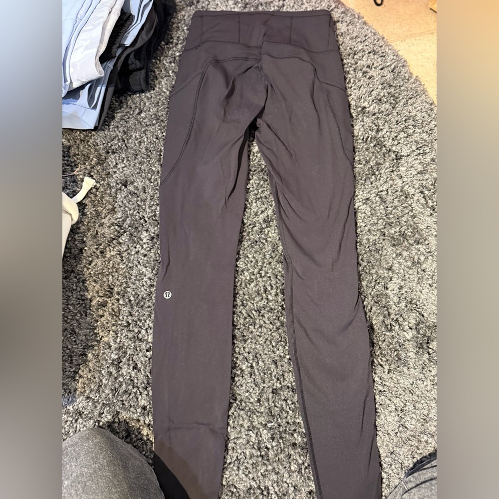 Black lululemon leggings